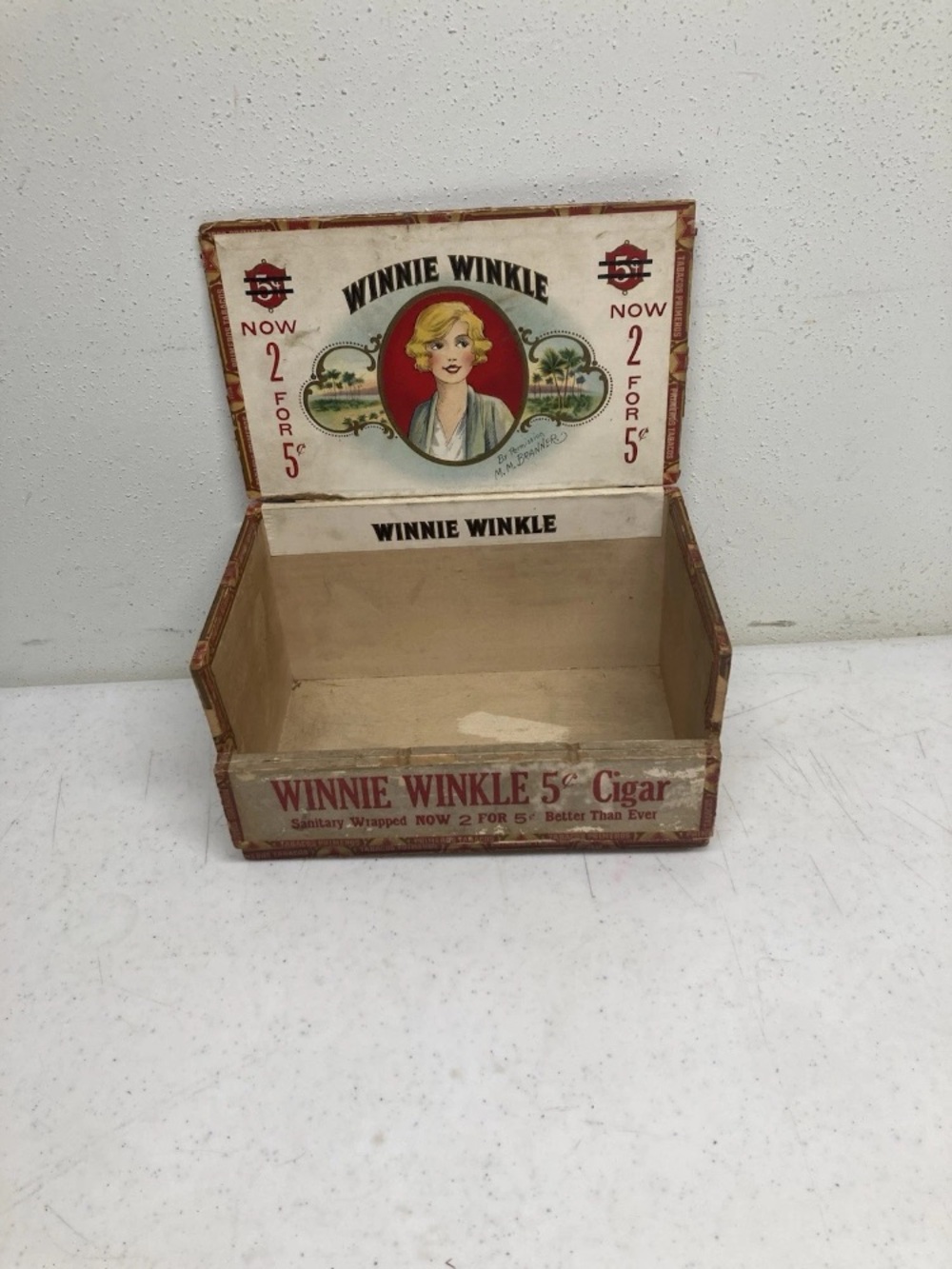 Extremely Rare 1920s Winnie  Winkle Large Wood Cigar Box